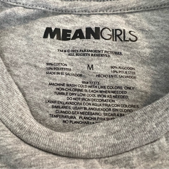 4/$20 NWT Gray Mean Girls Christmas T-Shirt (M) - Picture 6 of 7